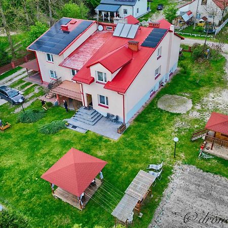 Gospodarstwo Agroturystyczne Pod Lasem Maria Plazio Narol Extérieur photo