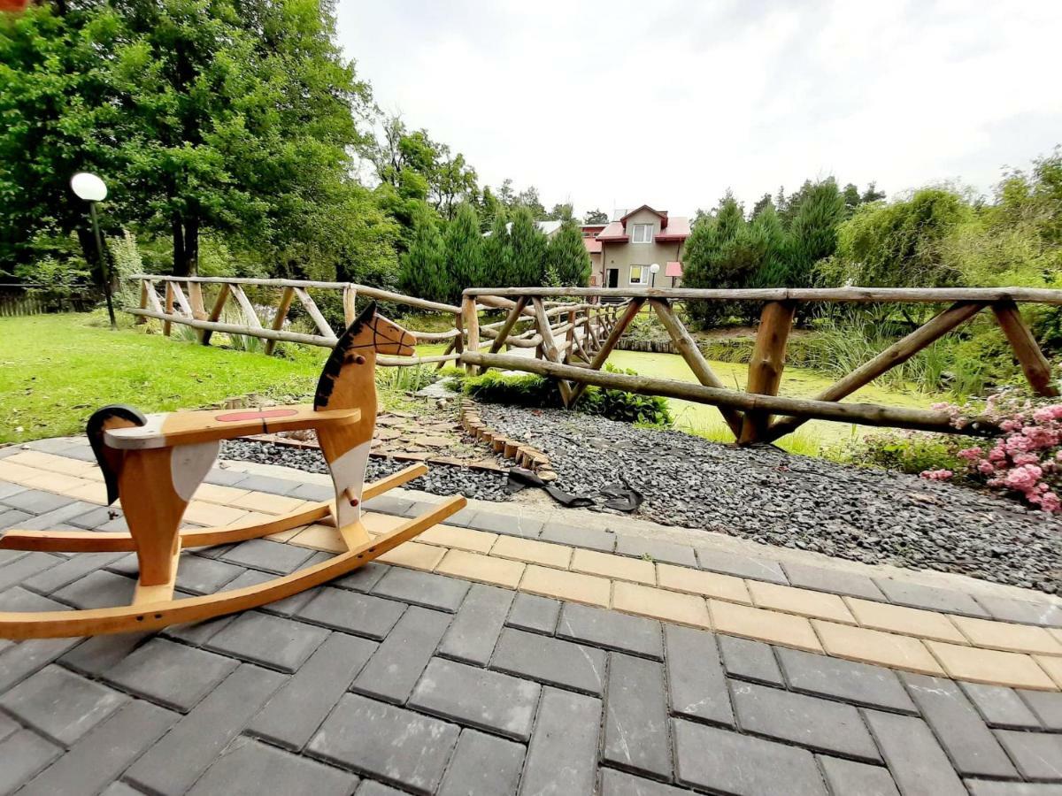 Gospodarstwo Agroturystyczne Pod Lasem Maria Plazio Narol Extérieur photo